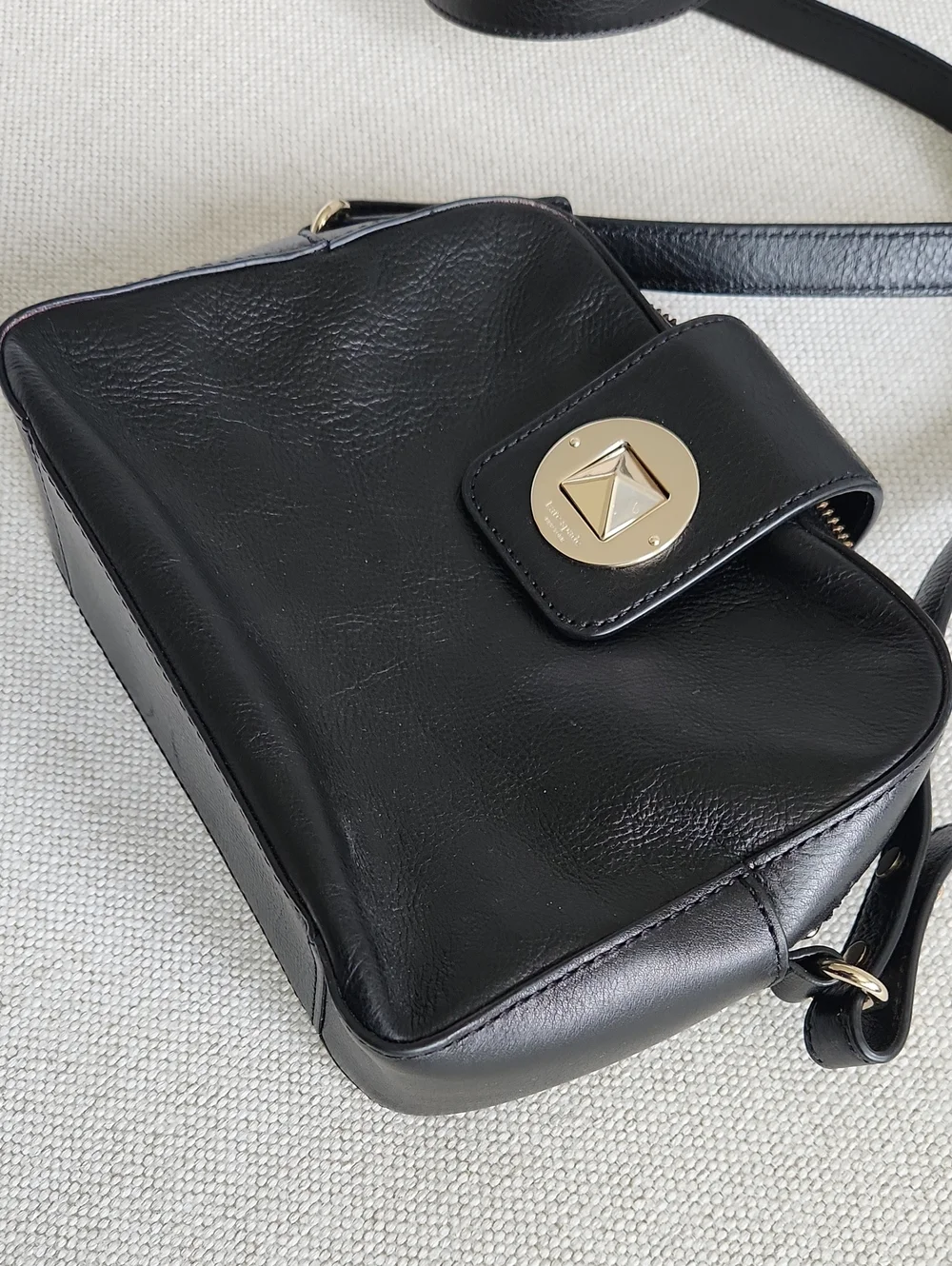 kate spade questions leave